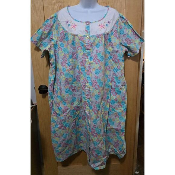 Colorful Floral Womens Nightgown With Embroidery & Snaps By Pink K Size 1X - Picture 2 of 6